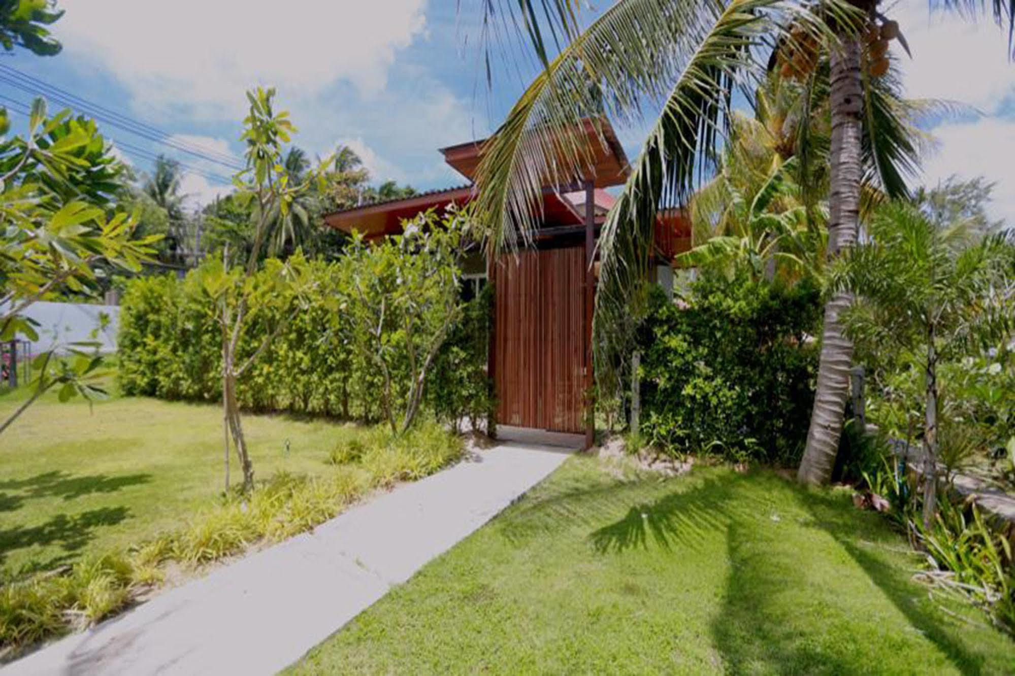 Hotel Grand Villa Beach Front